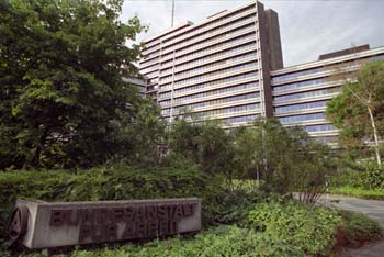 FR20050209BA002