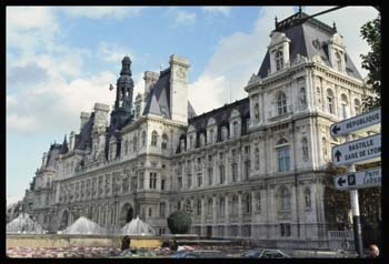 FR20050213_023_PARIS