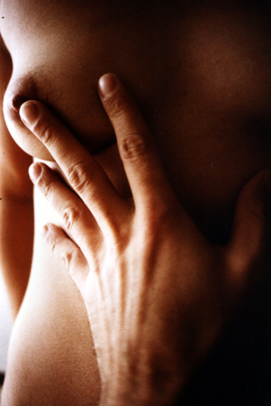 _FR_2004_0819_touchme